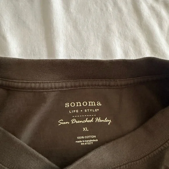 SONOMA MEN’S 3 BUTTONS SHORT SLEEVE SHIRT SZ XL - Picture 7 of 8